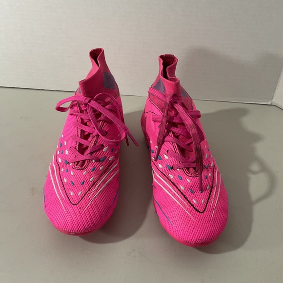 Pink Soccer Cleats Size Youth 3 - Picture 6 of 11